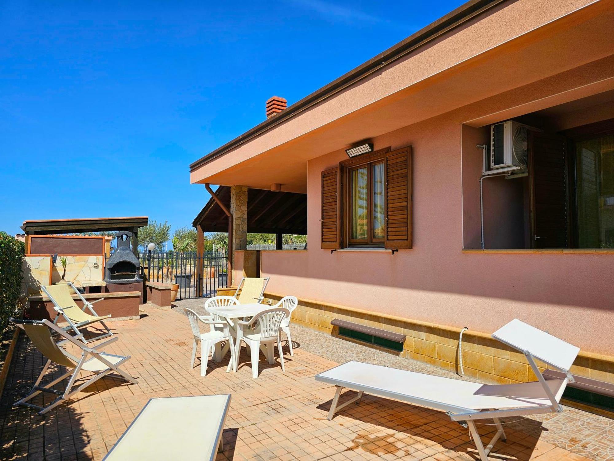 Costa Mediterranea Holiday Homes Campofelice Di Roccella Exteriör bild