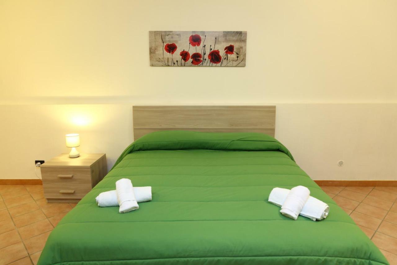 Costa Mediterranea Holiday Homes Campofelice Di Roccella Exteriör bild